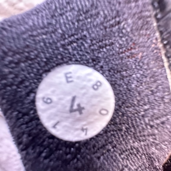 Lululemon Bra Womens 4 Sports Multi Black Free To Be Tranquil‎ Iridescent Logo - Picture 6 of 7